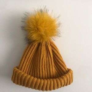 Super cute snow cap / beanie